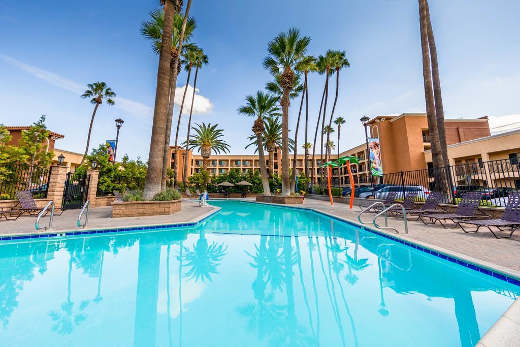 Hotel Grand Legacy At The Park Anaheim Exterior foto